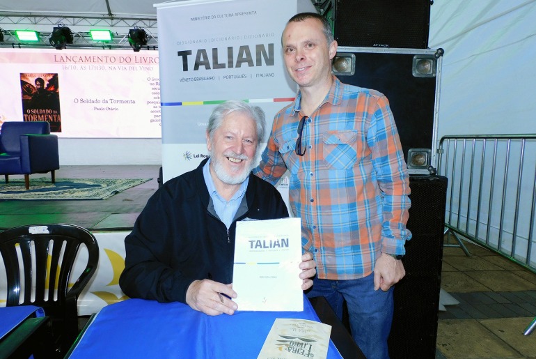  Dicionário Talian leva valorização da cultura local à Feira do Livro